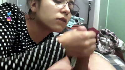 Qo'lda pardozlash bilan qo'lda ishlangan - ko'p sut